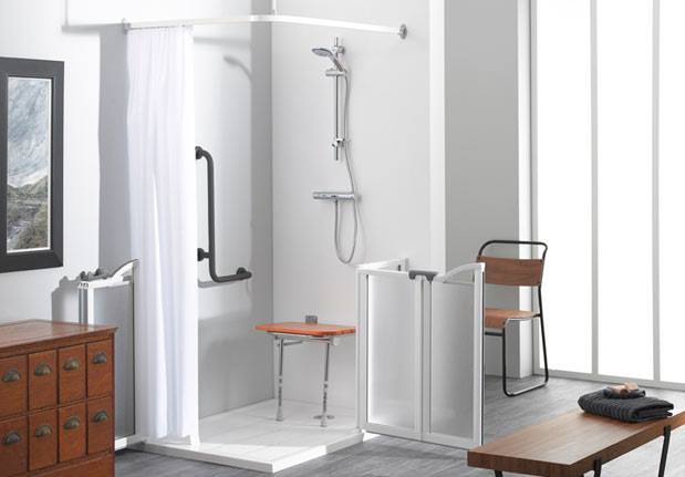 An attractive corner shower enclosure using EASA EVOLUTION half height bi-folding shower doors